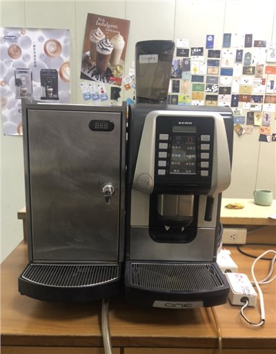 二手/中古 EGRO ONE KEYPAD 單槽 營業用全自動咖啡機  (含冰箱) 
